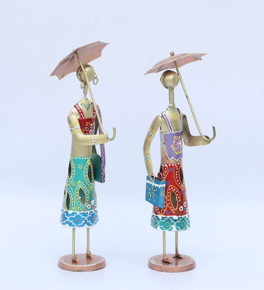 Handcrafted Iron Couple Figurines with Umbrella – Ethnic Home Decor Showpiece