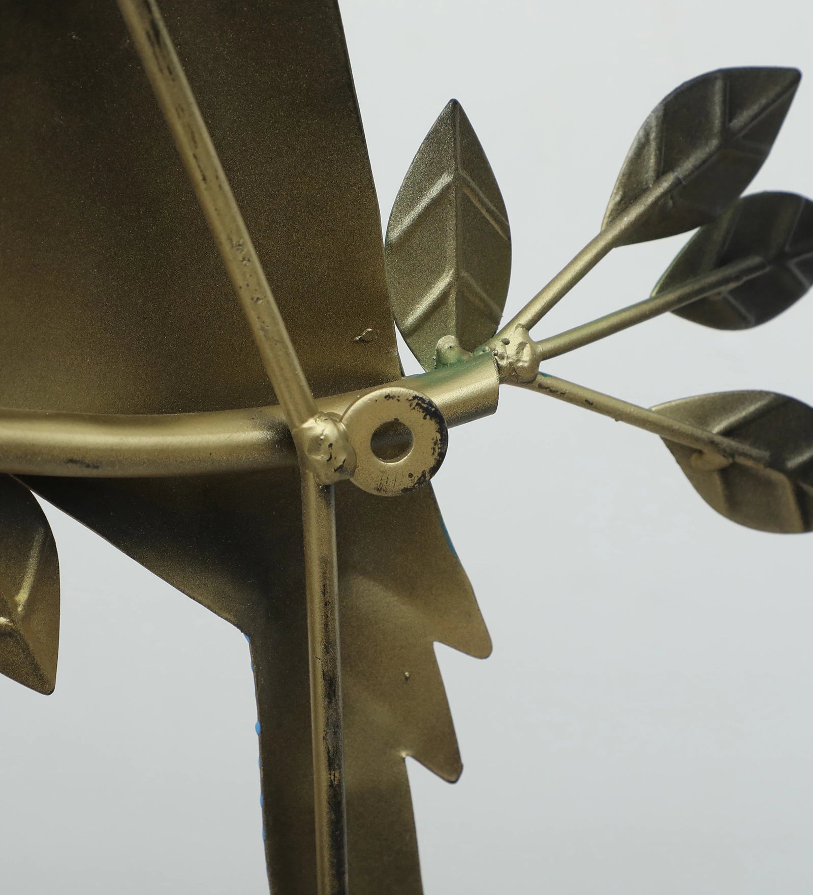 Handcrafted Parrot Design Metal Wall Key Holder