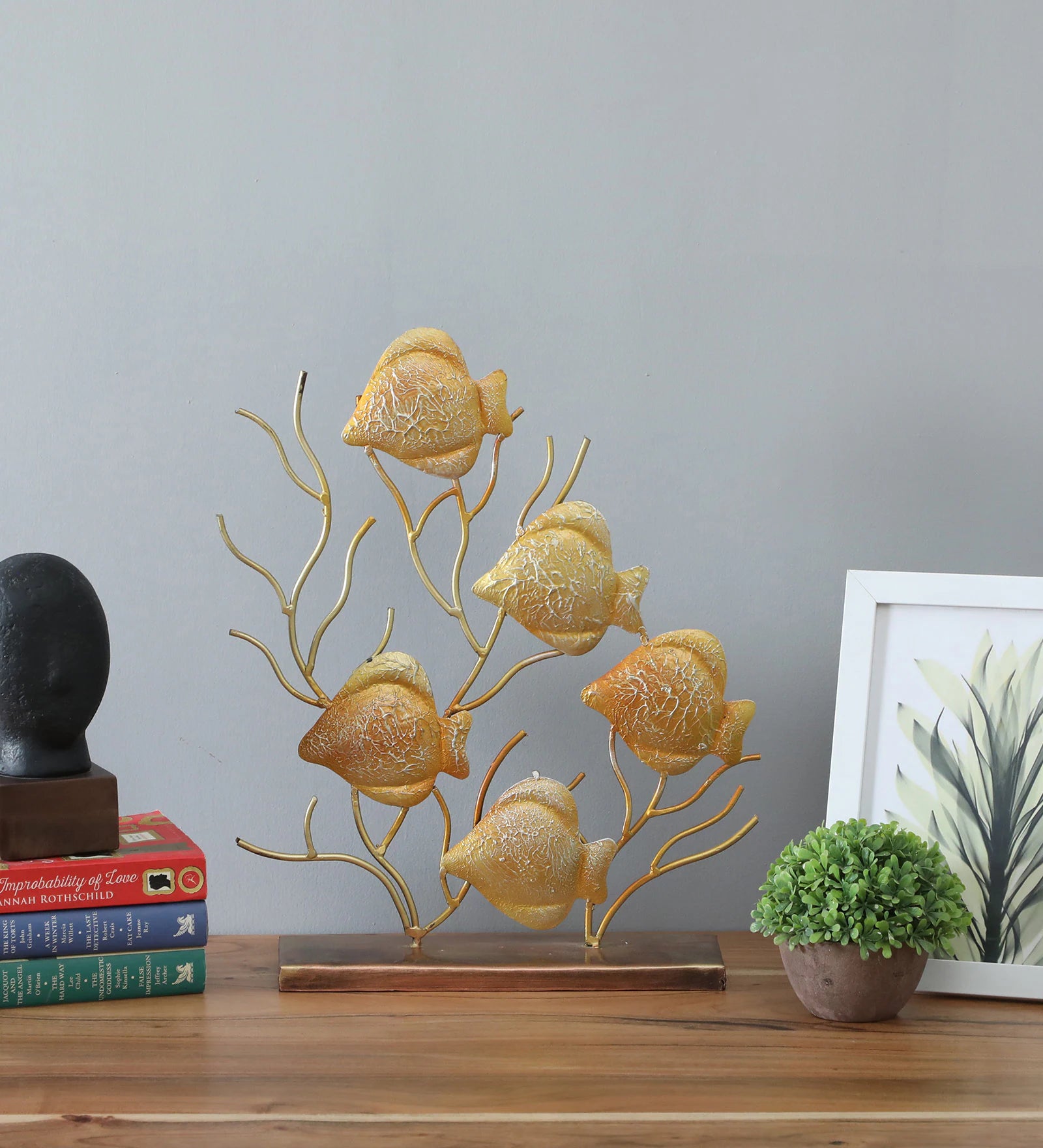 Golden Metal Fish Decorative Showpiece