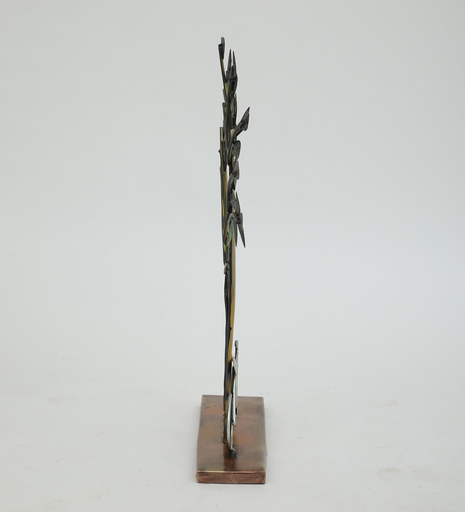 Rustic Metal Tree & Bicycle Table Décor