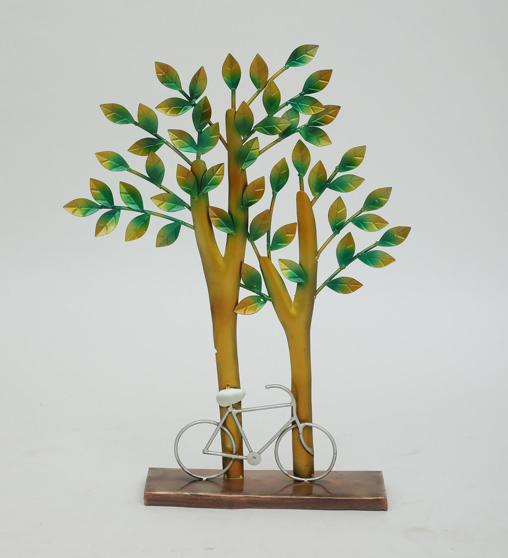 Rustic Metal Tree & Bicycle Table Décor