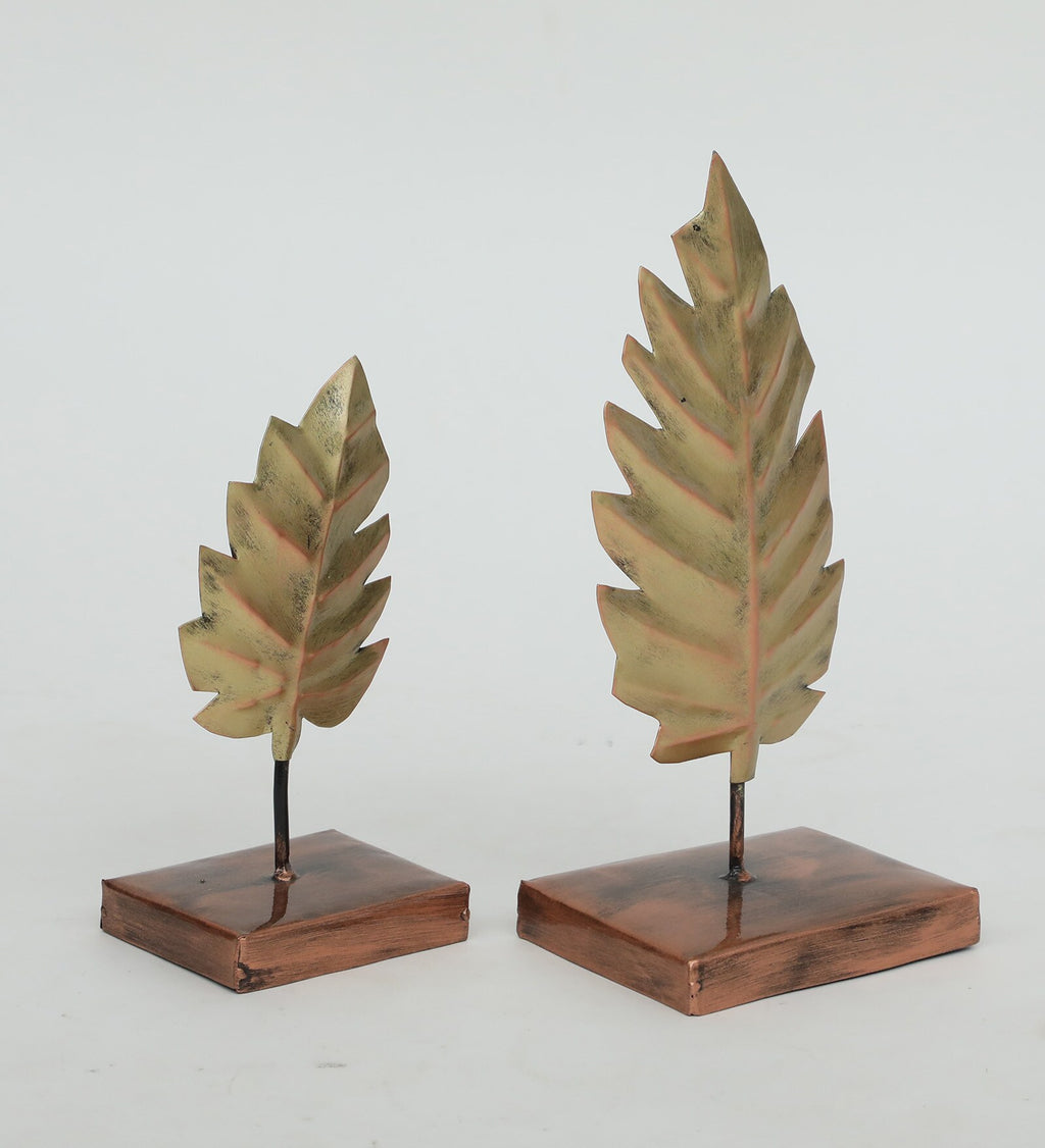 Elegant Metal Leaf Figurine Set – Dual Toned Decorative Accent