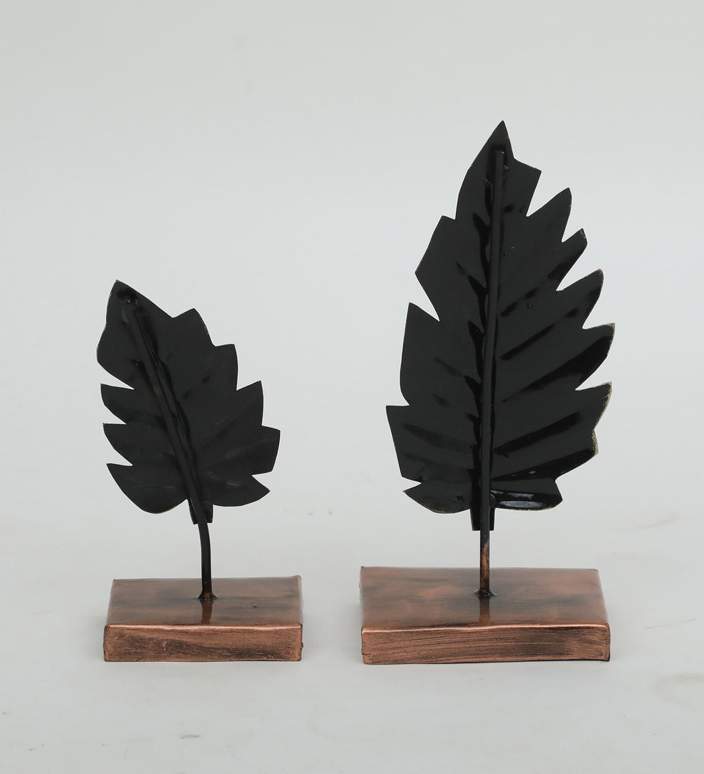 Elegant Metal Leaf Figurine Set – Dual Toned Decorative Accent