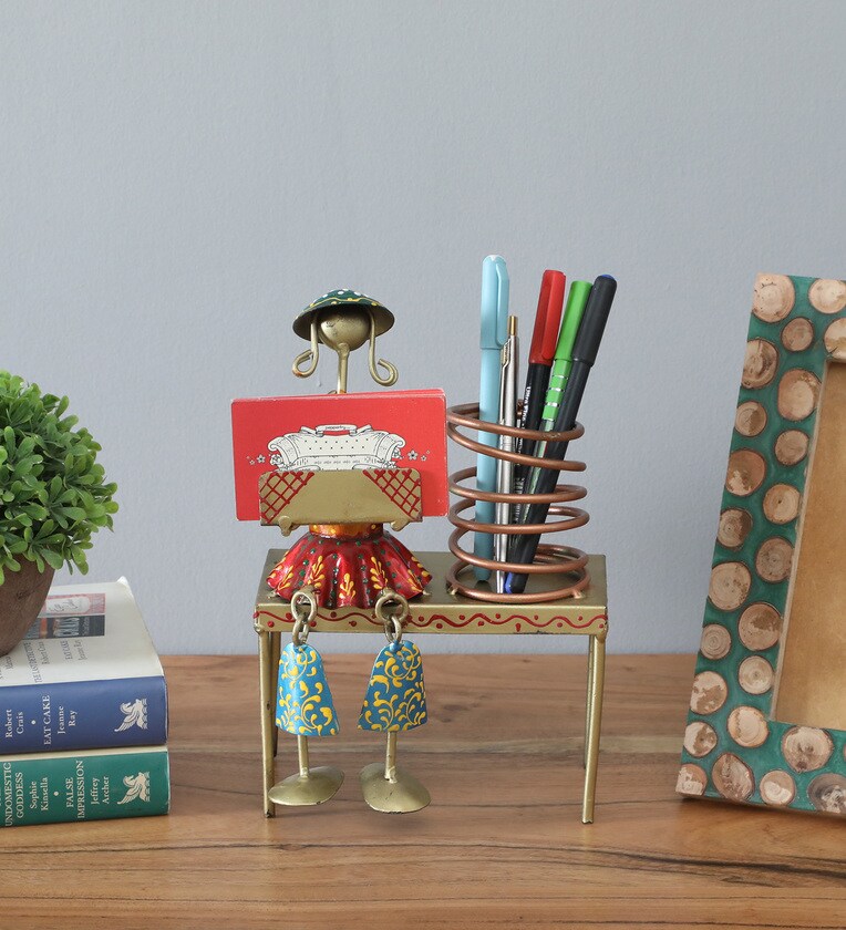 Handcrafted Metal Girl with Book Pen Stand – Artistic Desk Organizer