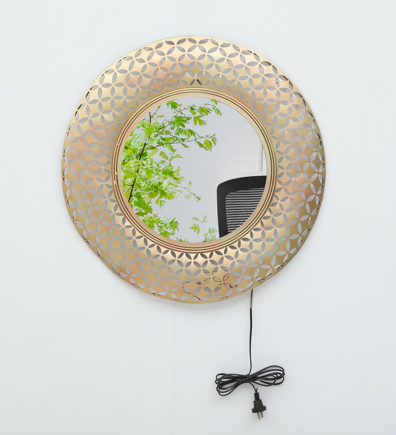 Golden Round LED Mirror Wall Decor (24x24 Inch)