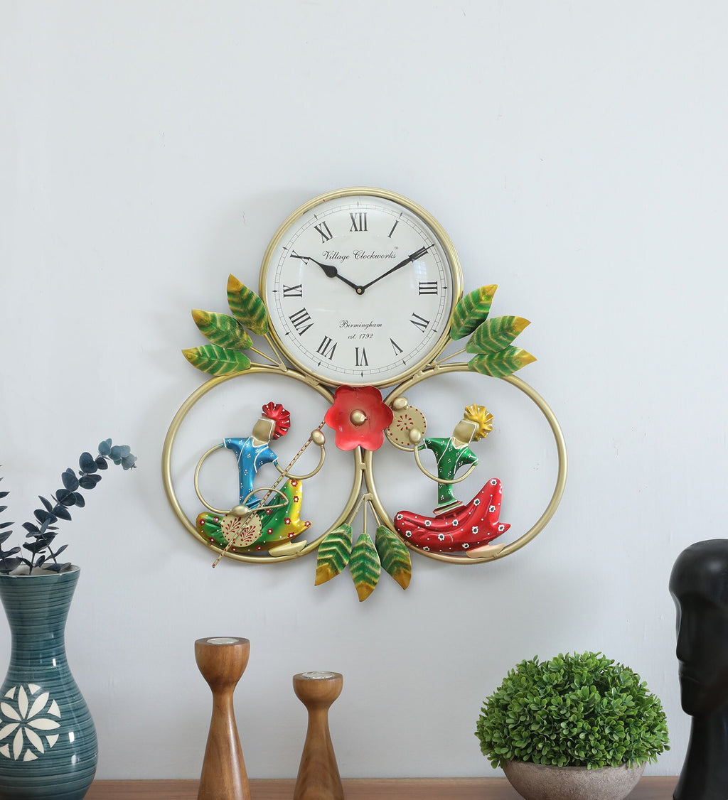 Folk Musician Metal Wall Clock – Artistic Handmade Decor
