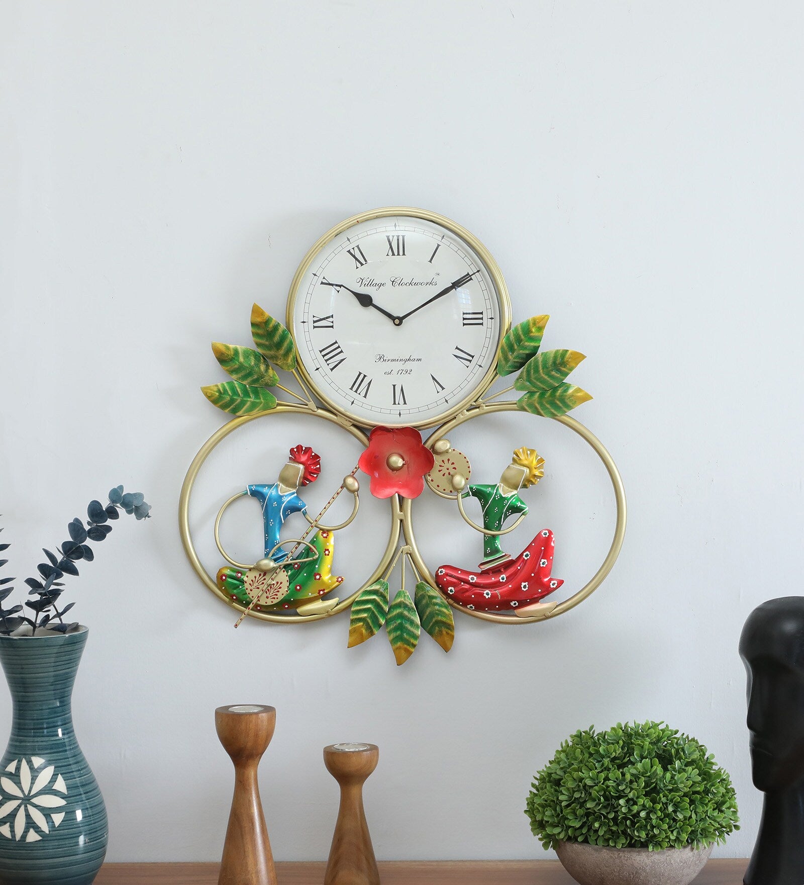 Folk Musician Metal Wall Clock – Artistic Handmade Decor