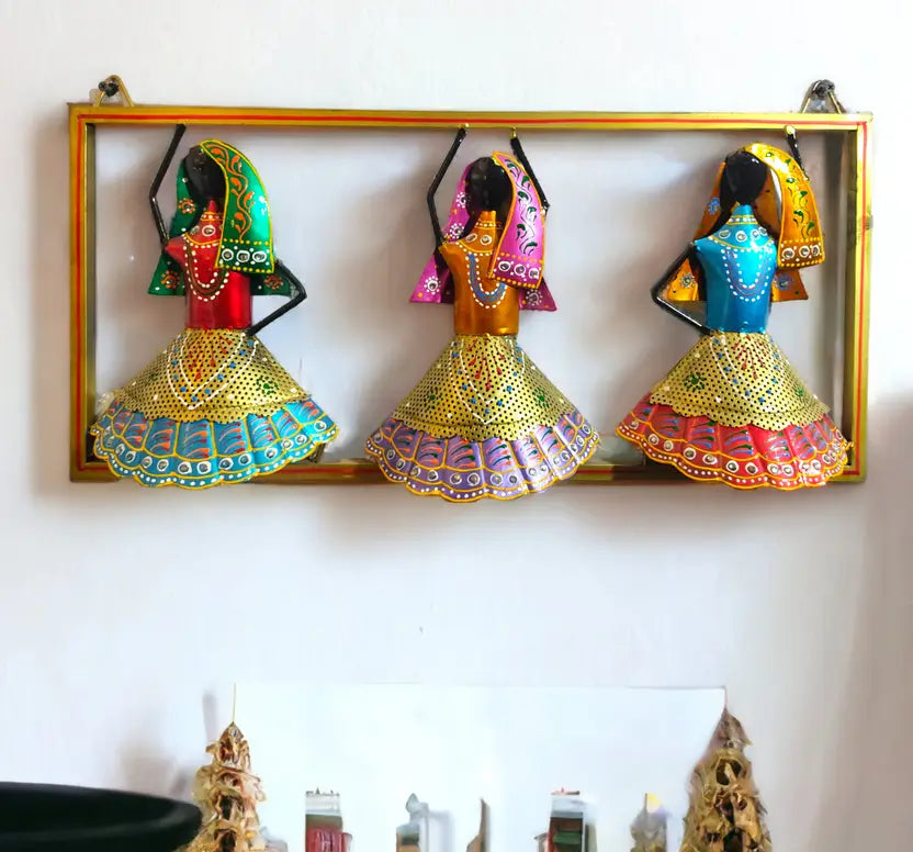 Colorful Rajasthani Women Wall Art – Handcrafted Metal Frame Décor