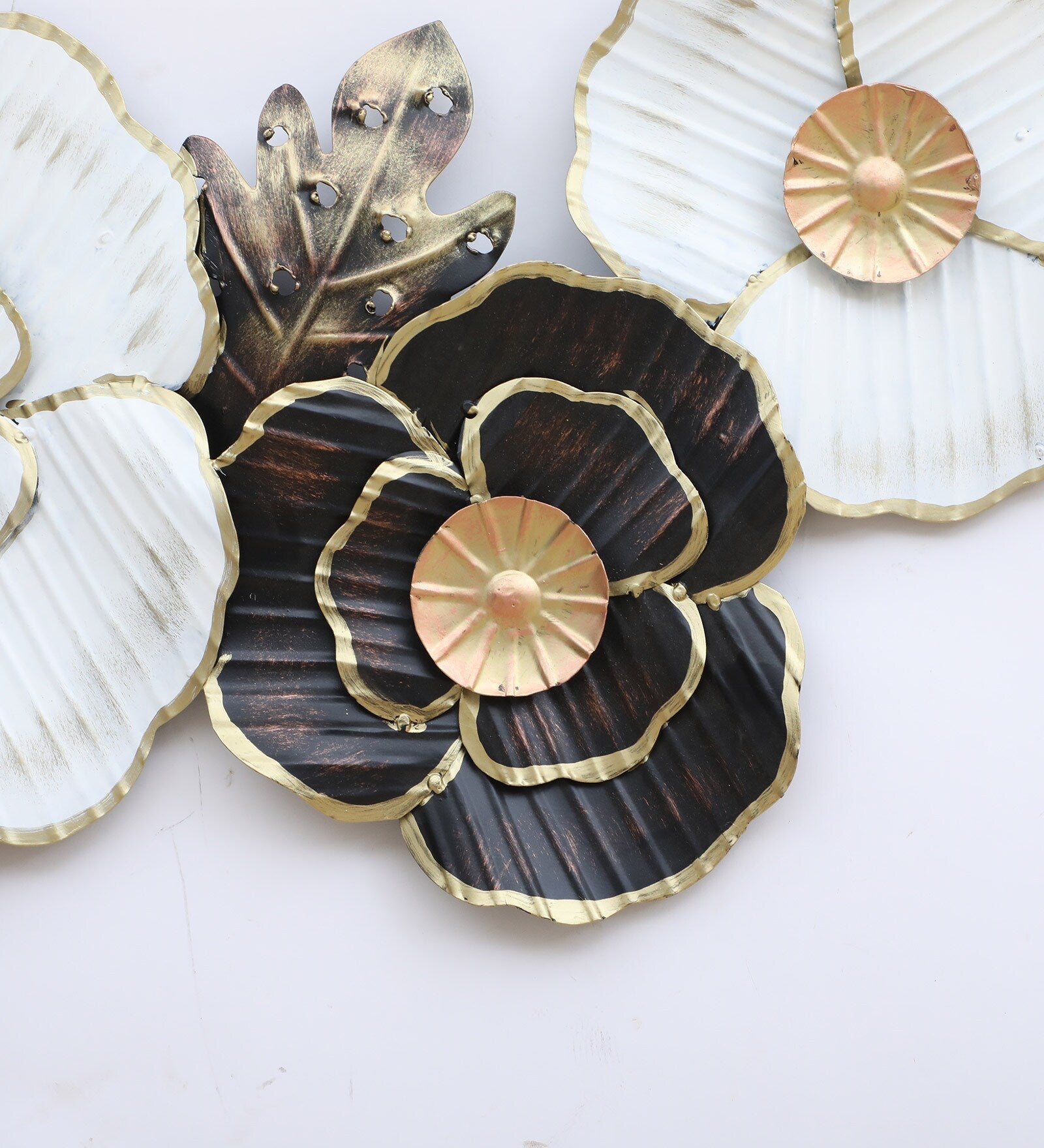 Elegant Monochrome Floral Metal Wall Art Black and white